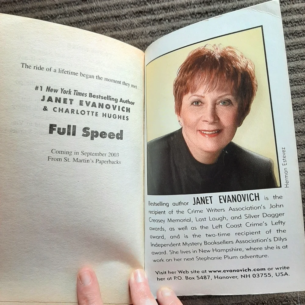 Janet Evanovich Hard Eight paperback
